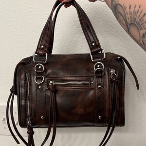Madden Crossbody with strap
